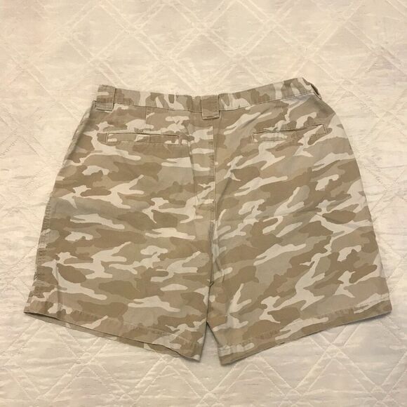 Savane desert camo cargo shorts size 40‎ - Picture 3 of 3